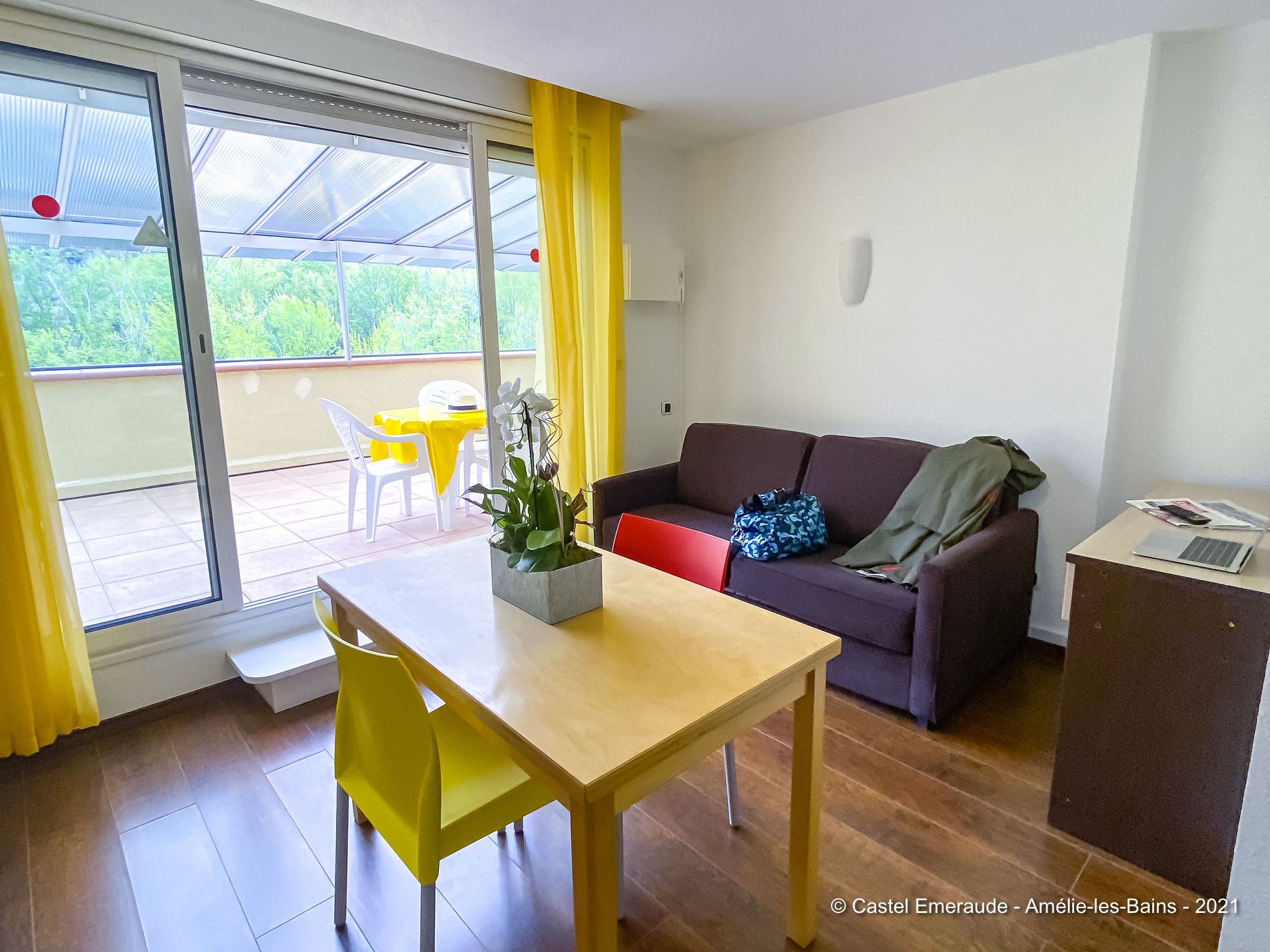 Studio Terrasse 01